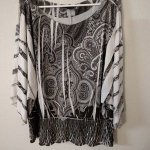 Design Works Woman Plus-sized Top